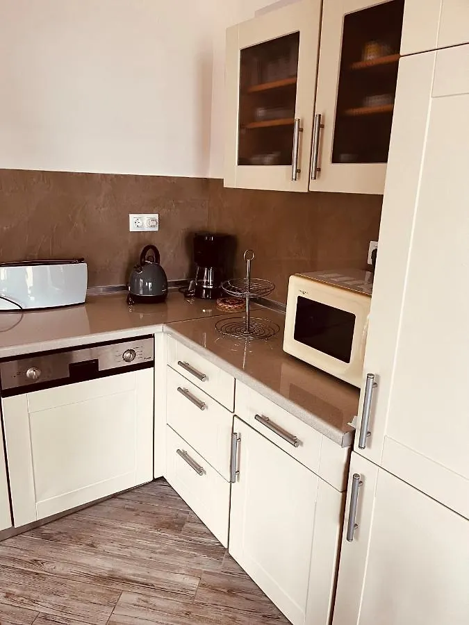 Pachmann Apartments Nea Plagia